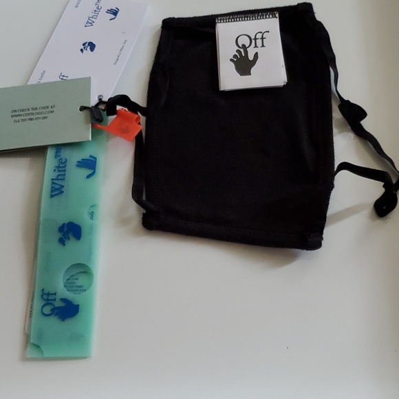 Off White Face Mask - Picture 3 of 5